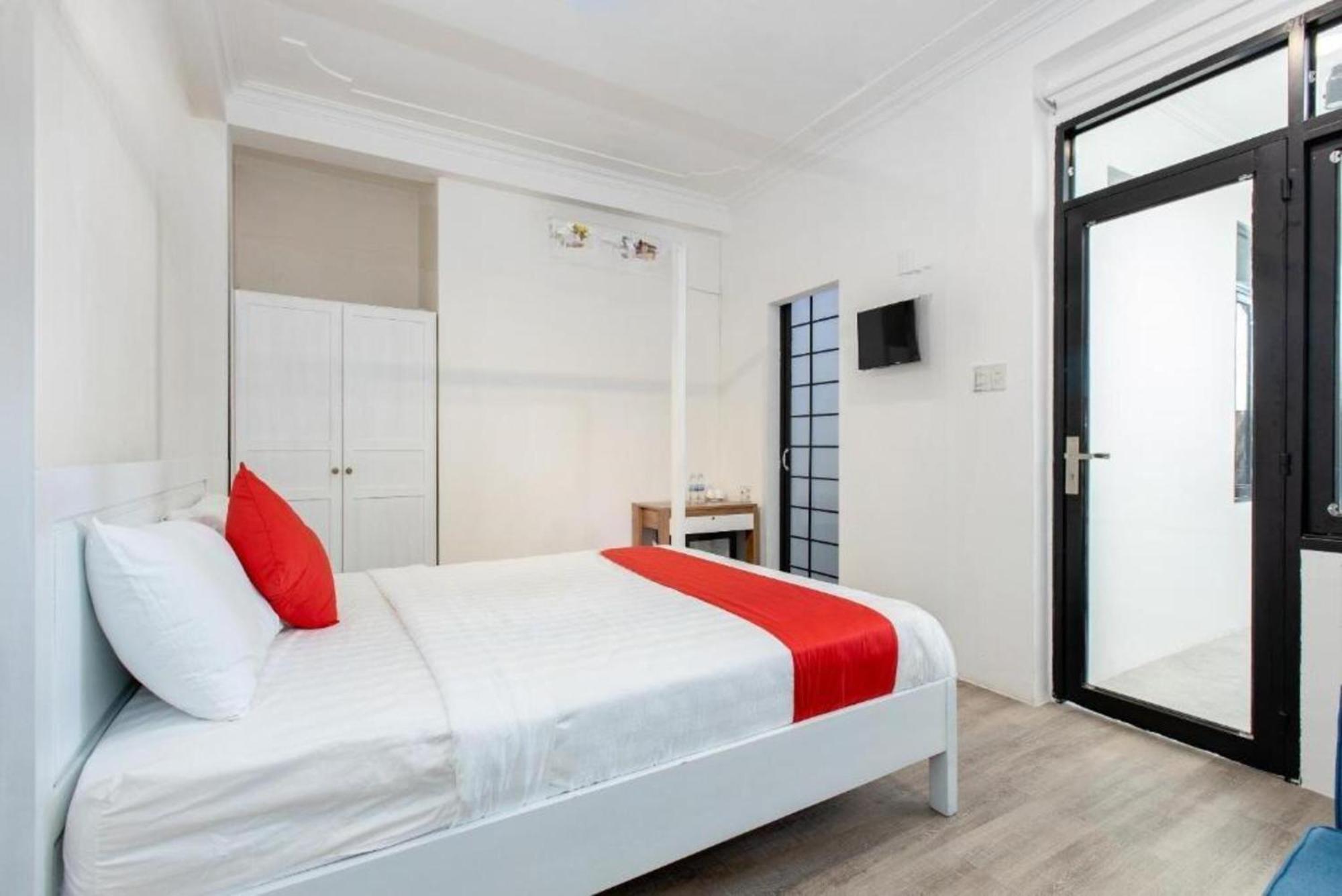 Gis Hotel Nha Trang & Motorbike Rental Exterior photo