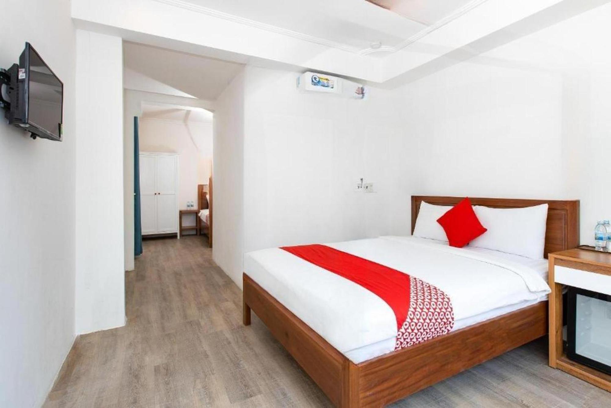 Gis Hotel Nha Trang & Motorbike Rental Exterior photo