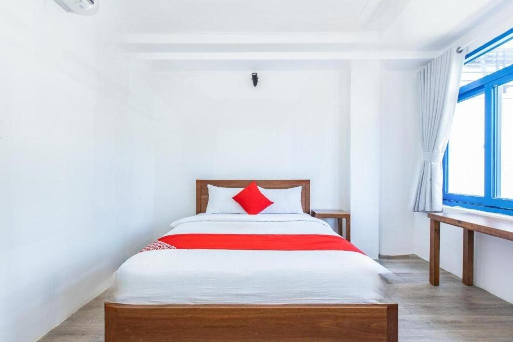 Gis Hotel Nha Trang & Motorbike Rental Exterior photo