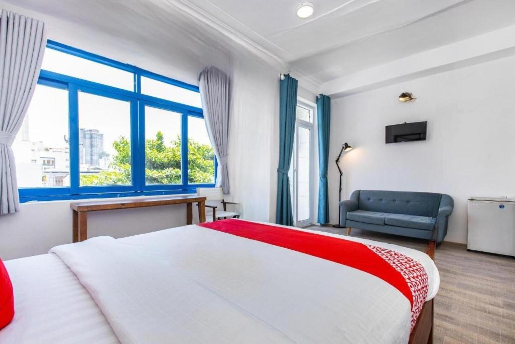 Gis Hotel Nha Trang & Motorbike Rental Exterior photo